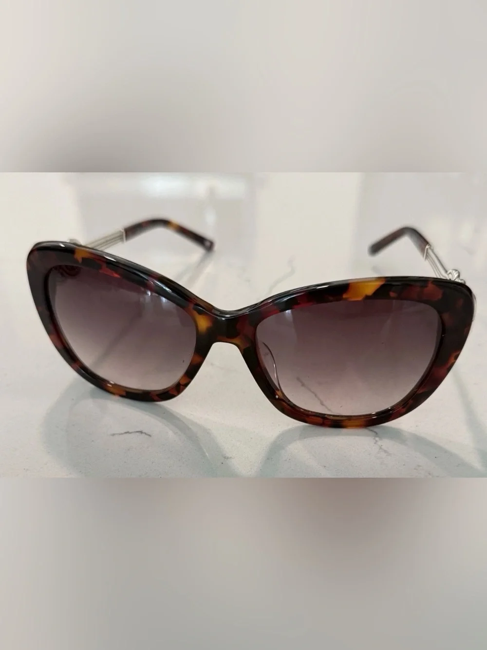 Brighton Interlock Cascade Women’s Sunglasses Tortoise Frame Brown Gradient Lens